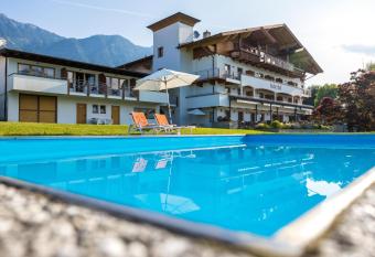 Hotel Huberhof has Balcony rooms