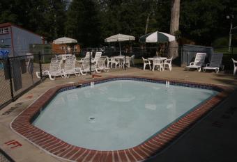 Williamsburg Camping Resort One Bedroom Loft Cabin 4 allows 18 year olds to book a room