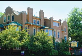 The Holiday Chalet Victorian allows 18 year olds to book a room