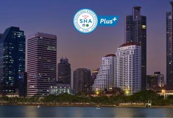 Shama Lakeview Asoke Bangkok has Balcony rooms