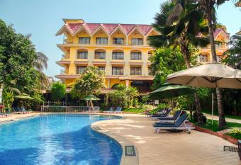 Acron Candolim Regina has Balcony rooms