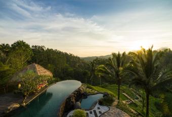 Adiwana Dara Ayu Villas allows 18 year olds to book a room