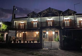 Hotel Antigoni has Balcony rooms