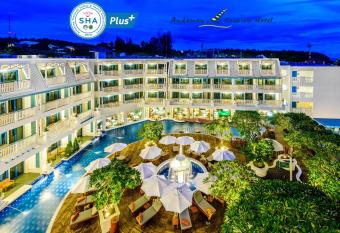Andaman Seaview, Karon Beach - SHA Plus allows 18 year olds to book a room