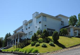 H  tel au Petit Berger has Balcony rooms
