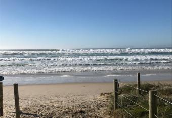 Tallow Beach Motel has Balcony rooms