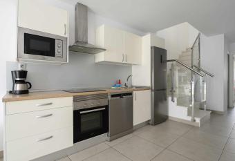 Canteras Suites allows 18 year olds to book a room