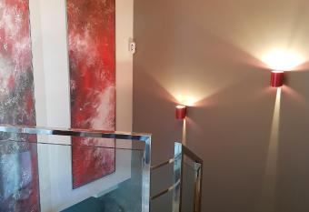 Le  n Casa Bab   has Balcony rooms