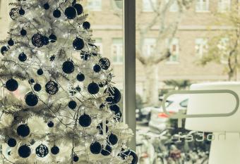 Q Hotel has Balcony rooms