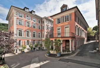 Limmathof Baden - Historisches Haus & Spa allows 18 year olds to book a room