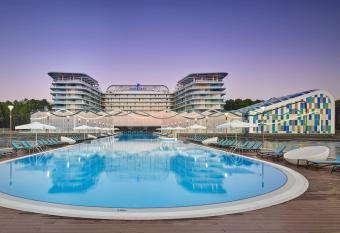 Paragraph Resort & Spa Shekvetili, Autograph Collection has Balcony rooms