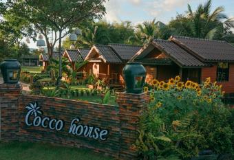 Cocco House allows 18 year olds to book a room