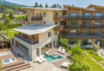 Blu Hotel Natura & Spa - Adults Only has Balcony rooms