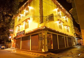 Roses Inn Fortkochi has Balcony rooms