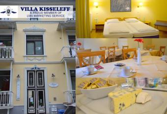 Hotel Villa Kisseleff allows 18 year olds to book a room