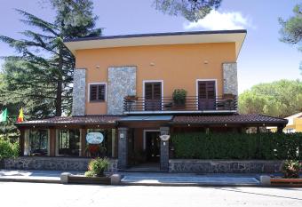 Hotel Alle Pendici has Balcony rooms