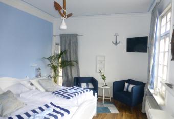 Pension Historisches Wirtshaus an der Lahn has Balcony rooms