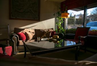 Hotel Best allows 18 year olds to book a room