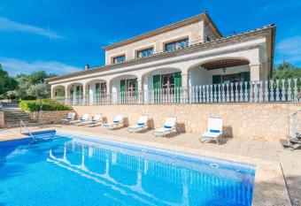 Sa Pleta has Balcony rooms