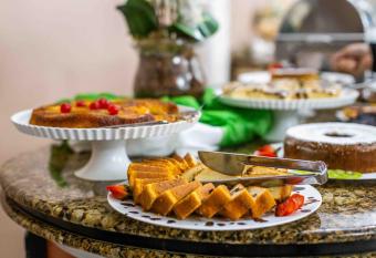 Hotel Vieiras has Balcony rooms