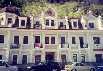 Apartament GIORGI has Balcony rooms