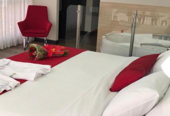 Arame Hotel allows 18 year olds to book a room