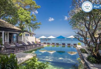 Punnpreeda Beach Resort - SHA Plus Certified has Smoking/Balcony rooms