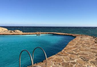 Cap Sa Sal Turquesa allows 18 year olds to book a room