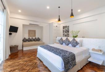 Villa Coco Bali has Balcony rooms