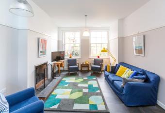 Watermans has Balcony rooms