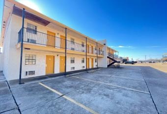 Duncan Inn By OYO, Ok - Hwy 81 Near Chisholm Casino has Smoking rooms