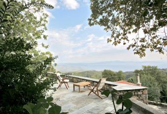 Pelion Belvedere - The Modern Cottage has Balcony rooms