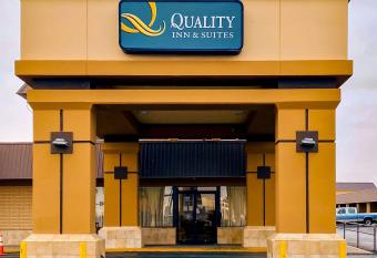 Quality Inn & Suites Airport has Smoking rooms