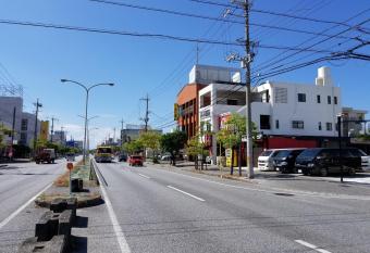 Condominium Aoi Sanmyaku allows 18 year olds to book a room