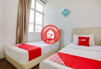 OYO 89617 Selesa View allows 18 year olds to book a room