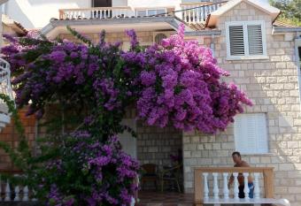 Apartmani Kalinic has Balcony rooms