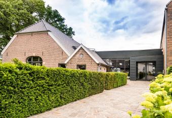 Hof Veldink has Balcony rooms