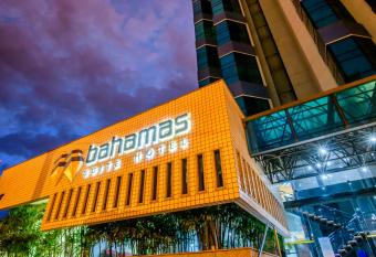 Bahamas Su  te Hotel allows 18 year olds to book a room