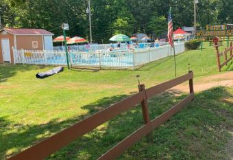 Ft. Wilderness RV Park and Campground has Balcony rooms