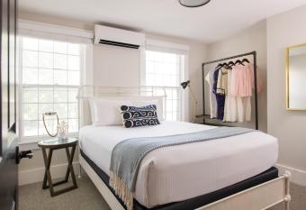 Faraway Martha's Vineyard has Balcony rooms