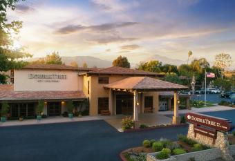DoubleTree by Hilton Claremont allows 18 year olds to book a room