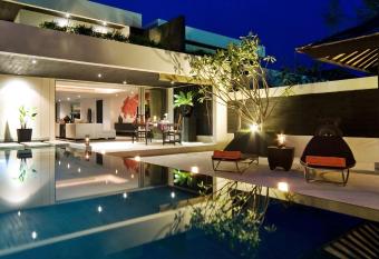 The Pavilions Phuket has Balcony rooms