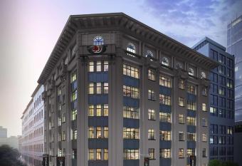 Doubletree By Hilton Wellington allows 18 year olds to book a room