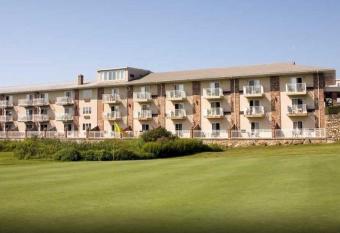 Winnapaug Inn has Balcony rooms