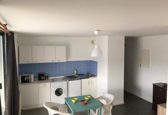 Studios de standing - Emeraude - Lille euralille has Balcony rooms