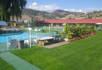 Okanagan Seasons Resort has Balcony rooms