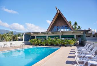 Maui Beach Hotel allows 18 year olds to book a room