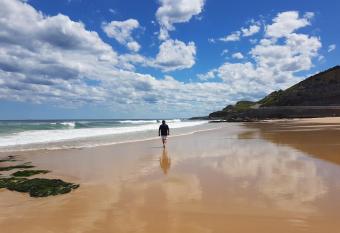 Arena Luxury Beachfront Apartment has Balcony rooms