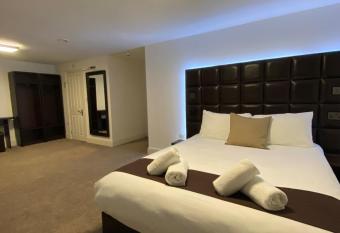 The Charles Hotel allows 18 year olds to book a room