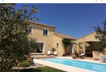 Le Claouraous calme allows 18 year olds to book a room